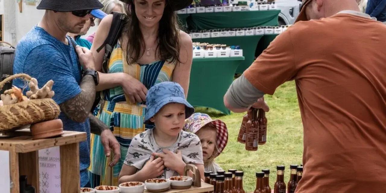 Kinloch Market: Local Treasures & Fresh Finds