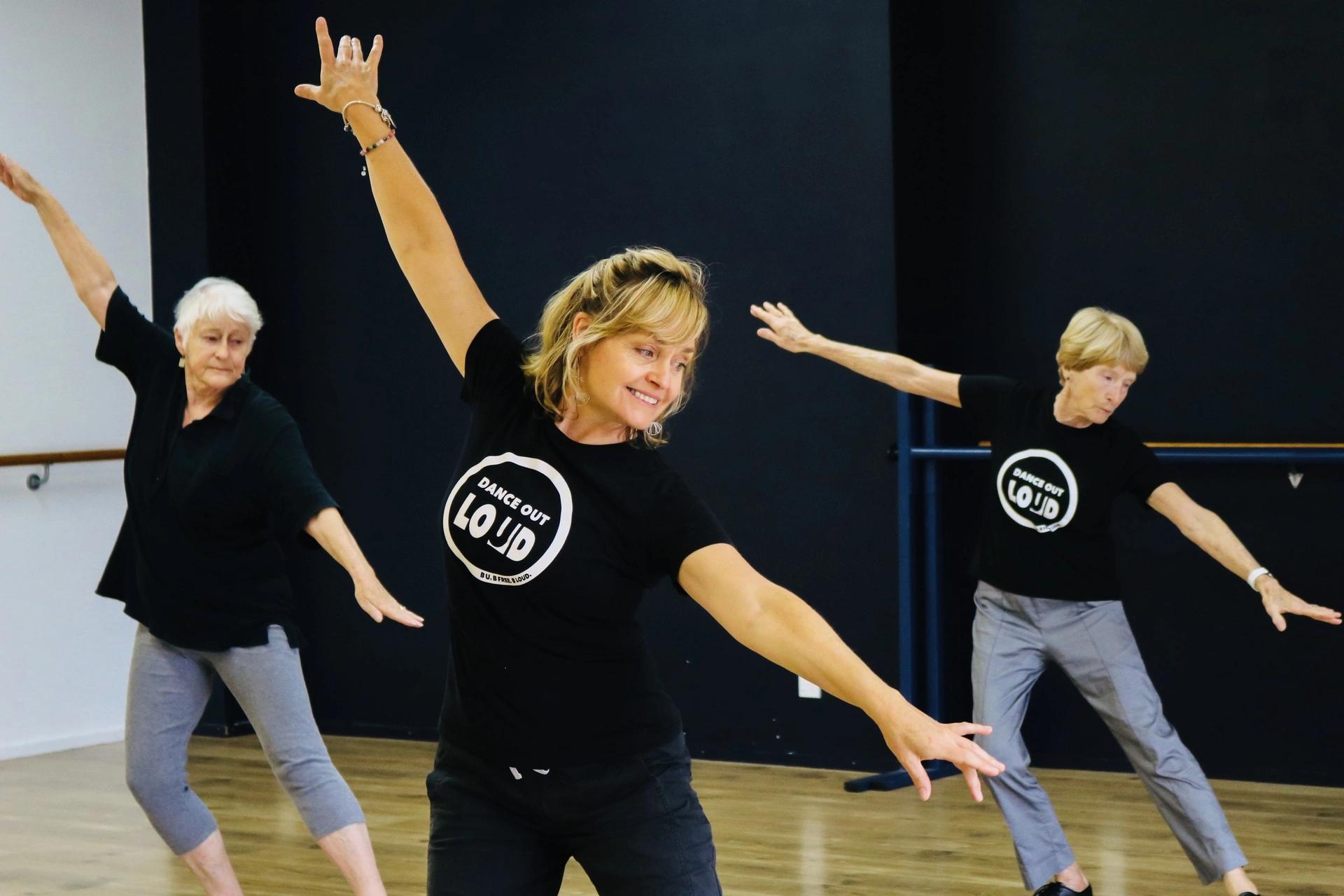 Super Grace Ballet class 