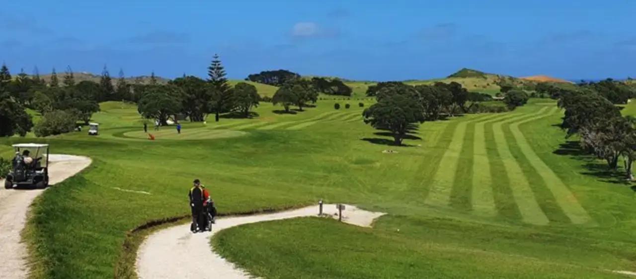 Northern Wairoa Golf Club gallery image