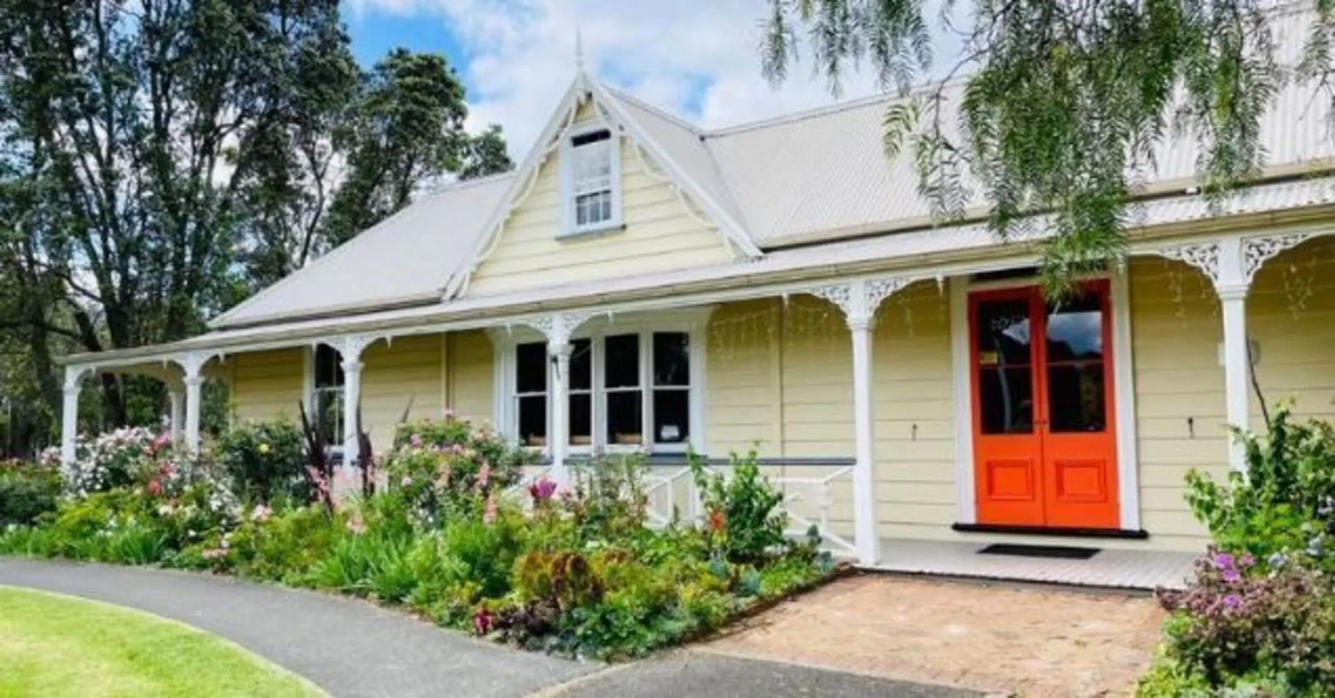 Reyburn House Art Gallery 