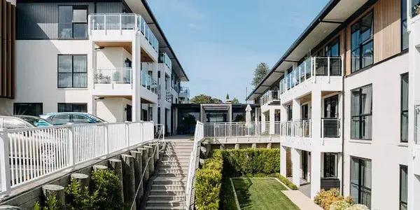 Arvida Copper Crest, located in Pyes Pa, Tauranga, Bay of Plenty, is a distinguished retirement community offering a fulfilling lifestyle for seniors