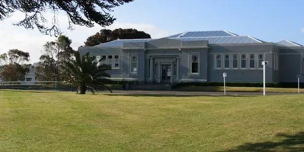 Alexander Heritage & Research Library | Te Rerenga Mai o Te Kāuru
