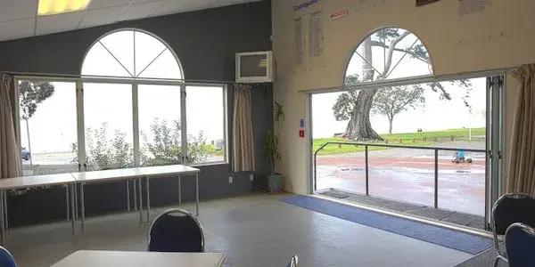Browns Bay Marine Centre