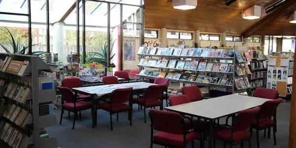Newtown Library | Ngā Puna Waiora