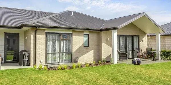 Situated in the tranquil town of Prebbleton, Canterbury, Bupa Ashford Retirement Village is a leading choice among retirement villages in Selwyn