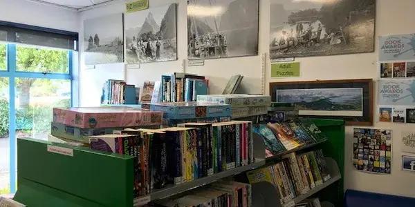 Te Anau Library