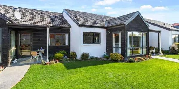 Coldstream Lifecare & Village, nestled in the heart of Ashburton, Canterbury, is a top pick among retirement villages in Ashburton for hosting events and visiting loved ones