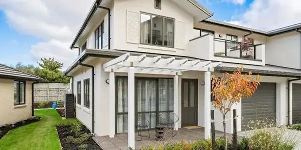 Looking for a standout retirement option in Lower Hutt? Summerset Boulcott Retirement Village, located in Boulcott, offers a welcoming and accessible environment for seniors
