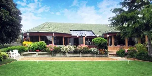 Arvida Olive Tree, located in Highbury, Palmerston North, Manawatū-Whanganui, offers a fulfilling retirement experience with a fresh, meaningful approach