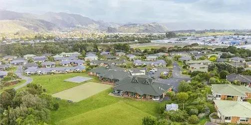 Kapiti Village, part of Metlifecare Retirement Village, is a gem among retirement villages in Kapiti Coast, located in Paraparaumu, Wellington