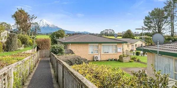 Elizabeth R Lifecare & Village