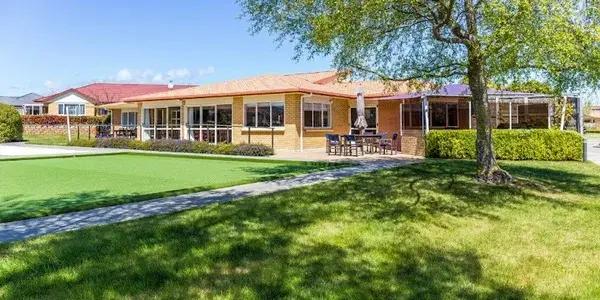 Summerset by the Lake