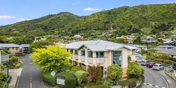 Nestled in a serene setting in Waikanae, Wellington, Bupa Winara Care Home is a remarkable option among retirement villages in Kapiti Coast