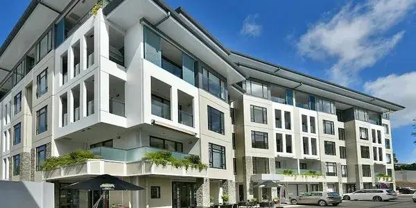 Located in the serene town of Warkworth, Auckland, Warkworth Oaks Retirement Village is a fantastic option for those exploring retirement villages in Rodney