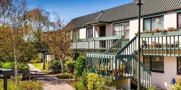 Crestwood - Metlifecare Retirement Village