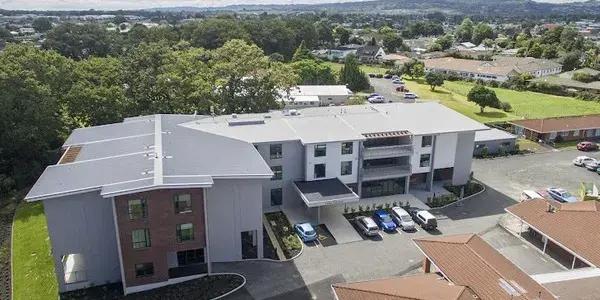Papakura Oaks - Metlifecare Retirement Village in Papakura, Auckland, is a fantastic option for anyone searching for retirement villages near me in South Auckland