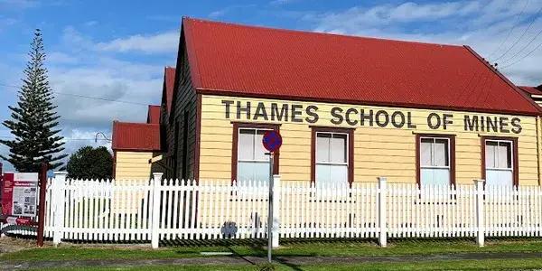 Thames School of Mines